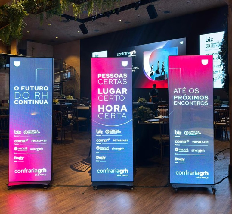 locacao+totem+led+eventos